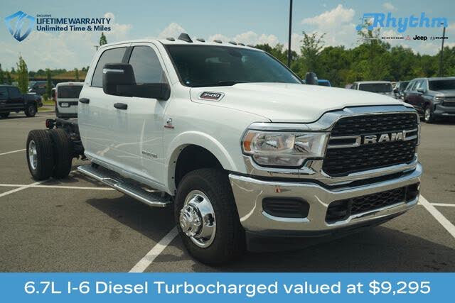 2024 RAM 3500 Chassis SLT Crew Cab LB DRW 4WD