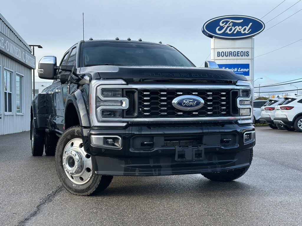 2025 Ford F-450 Super Duty Platinum Crew Cab LB DRW 4WD