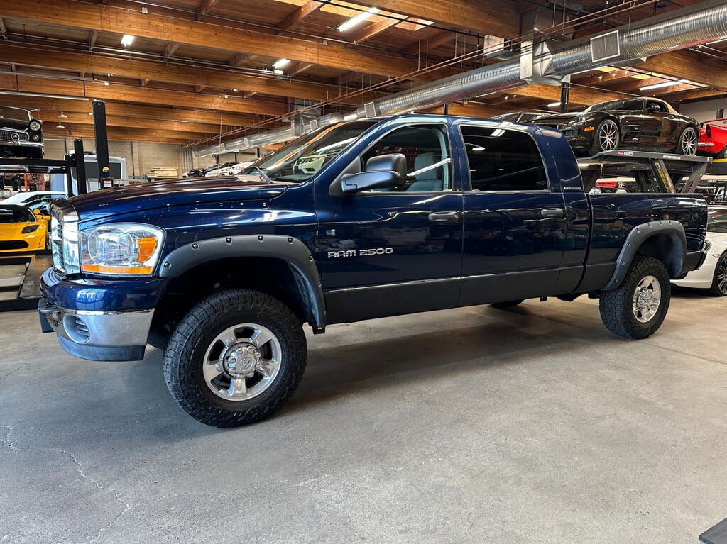Dodge RAM 2500 SLT Mega Cab 4WD 2006