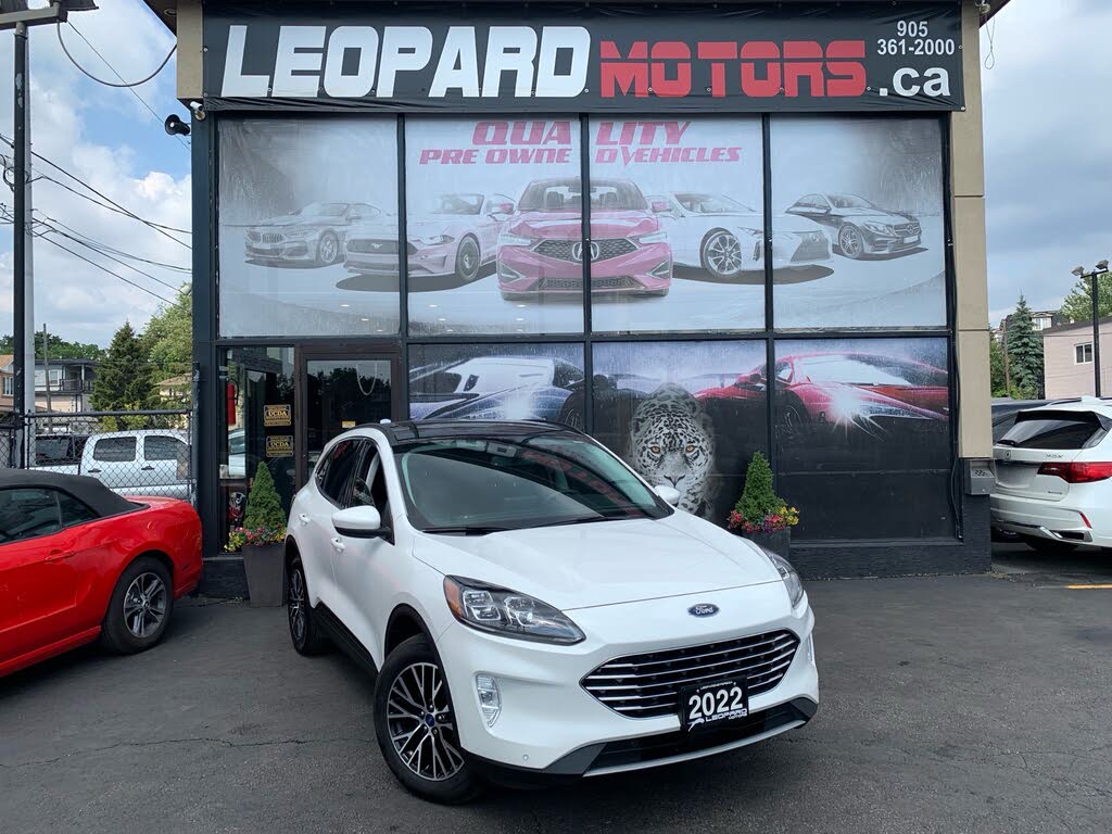 2022 Ford Escape Hybrid Plug-in Titanium FWD