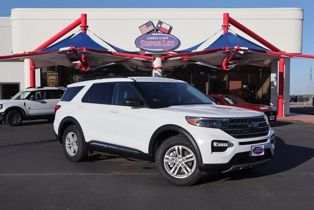 2024 Ford Explorer XLT RWD