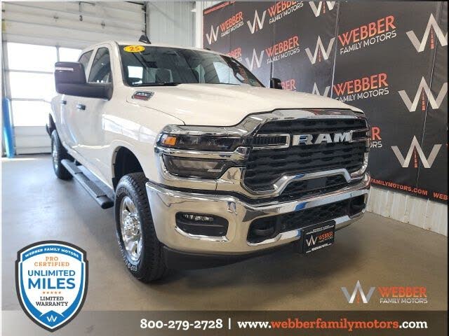 2025 RAM 2500 Tradesman Crew Cab 4WD