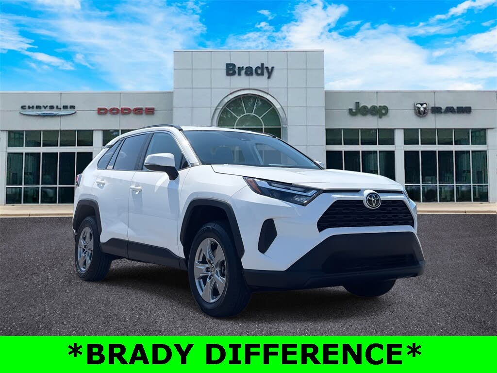 2024 Toyota RAV4 XLE FWD