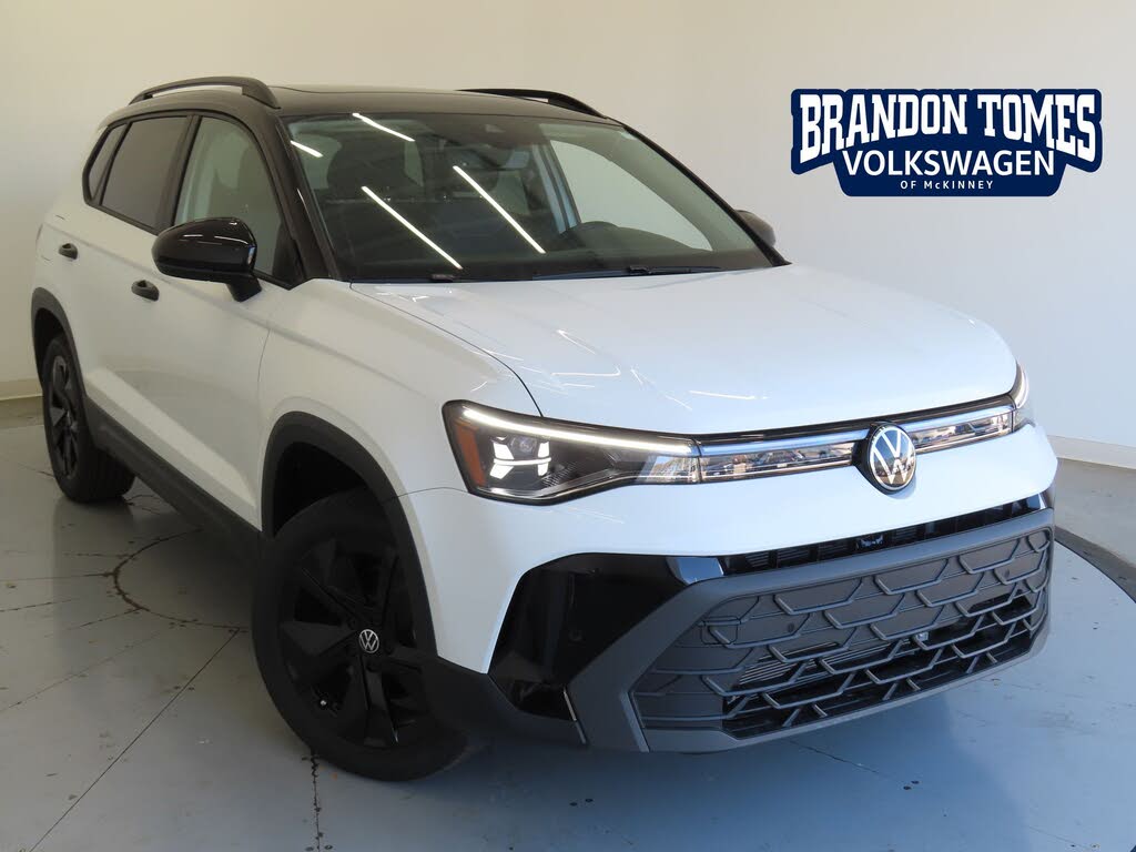 2026 Volkswagen Taos SE Black FWD