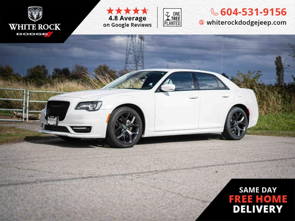 Chrysler 300 Touring L RWD 2023