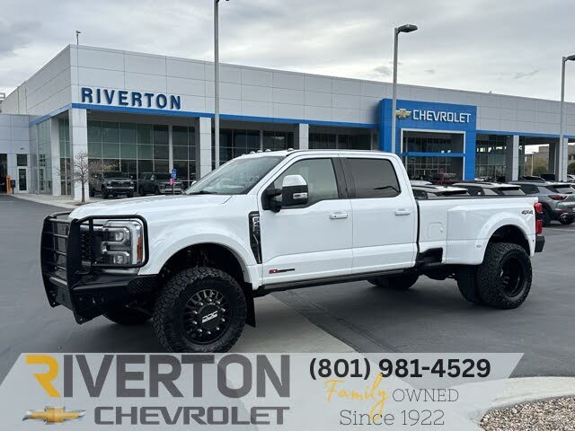 2023 Ford F-450 Super Duty Lariat Crew Cab LB DRW 4WD