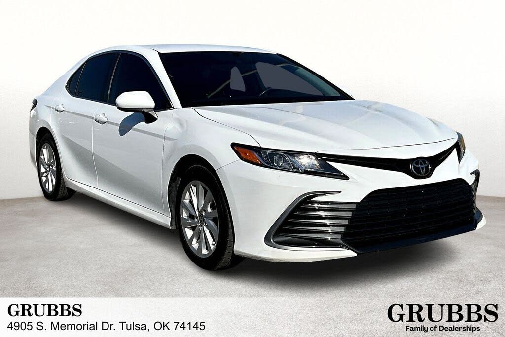 2023 Toyota Camry LE FWD