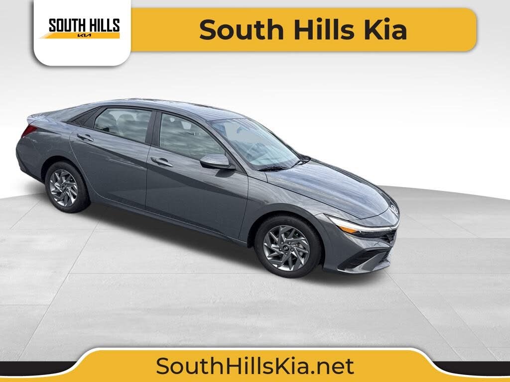 2024 Hyundai Elantra SEL FWD