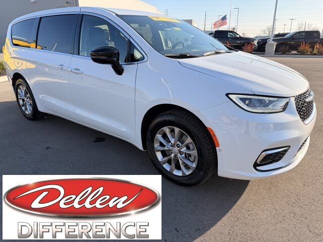 2026 Chrysler Pacifica Select AWD