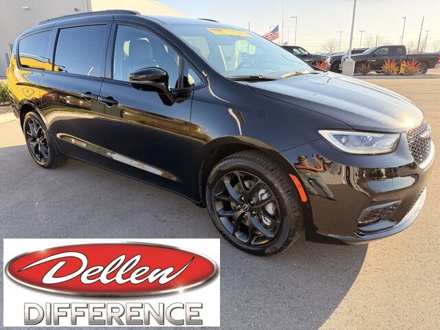 2026 Chrysler Pacifica Select AWD