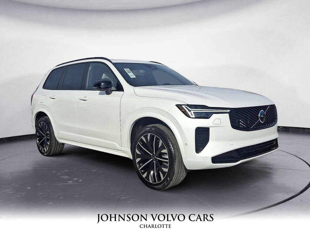 2026 Volvo XC90 B6 Ultra Dark 7-Passenger AWD