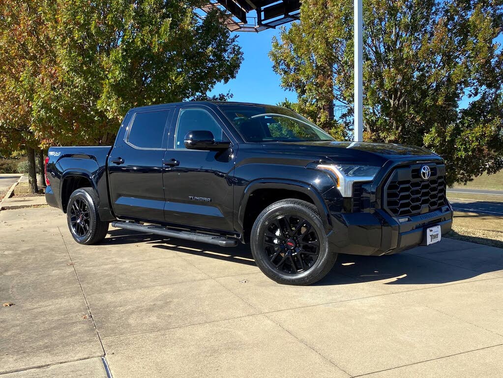2022 Toyota Tundra SR5 CrewMax Cab 4WD