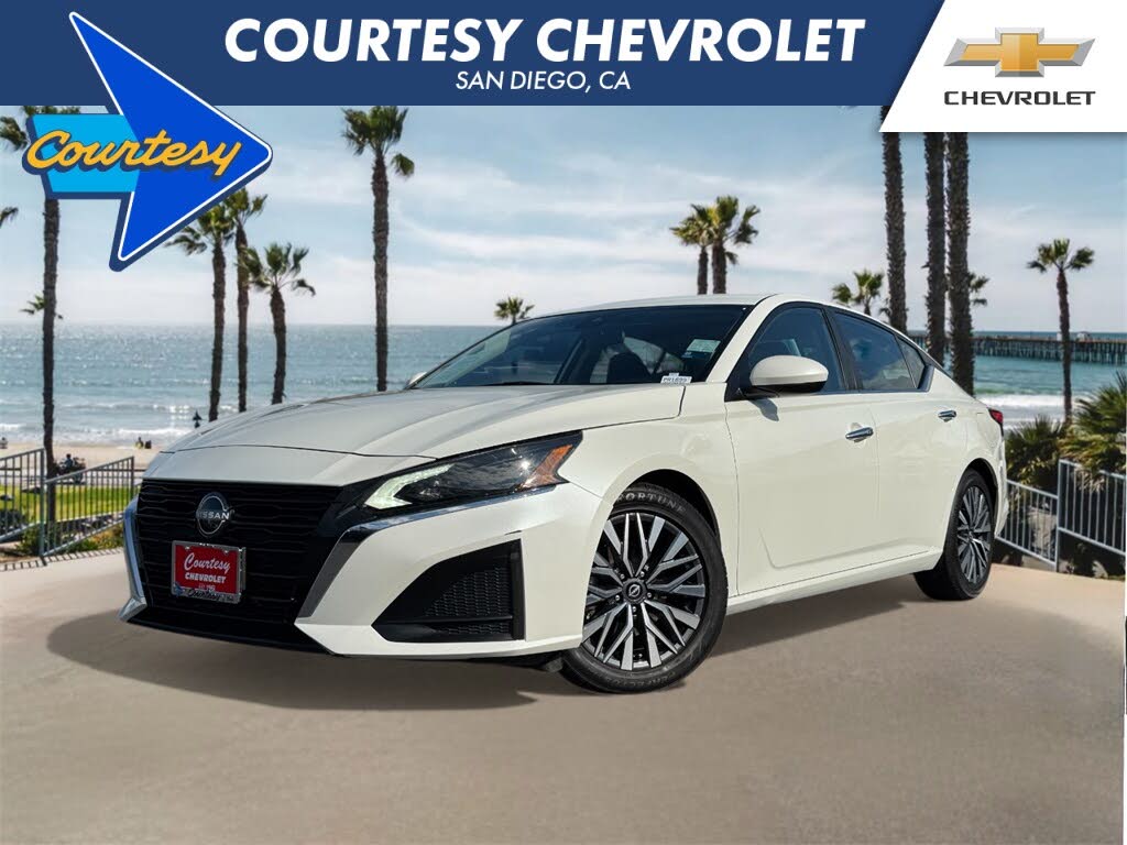 2023 Nissan Altima 2.5 SV FWD