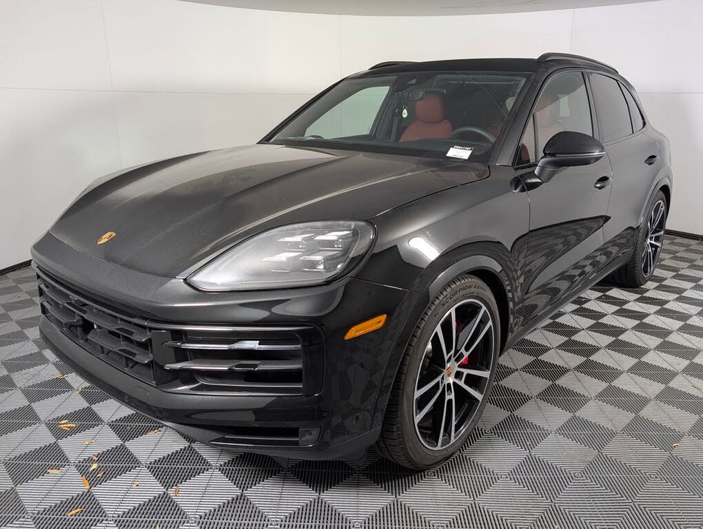 2025 Porsche Cayenne S AWD