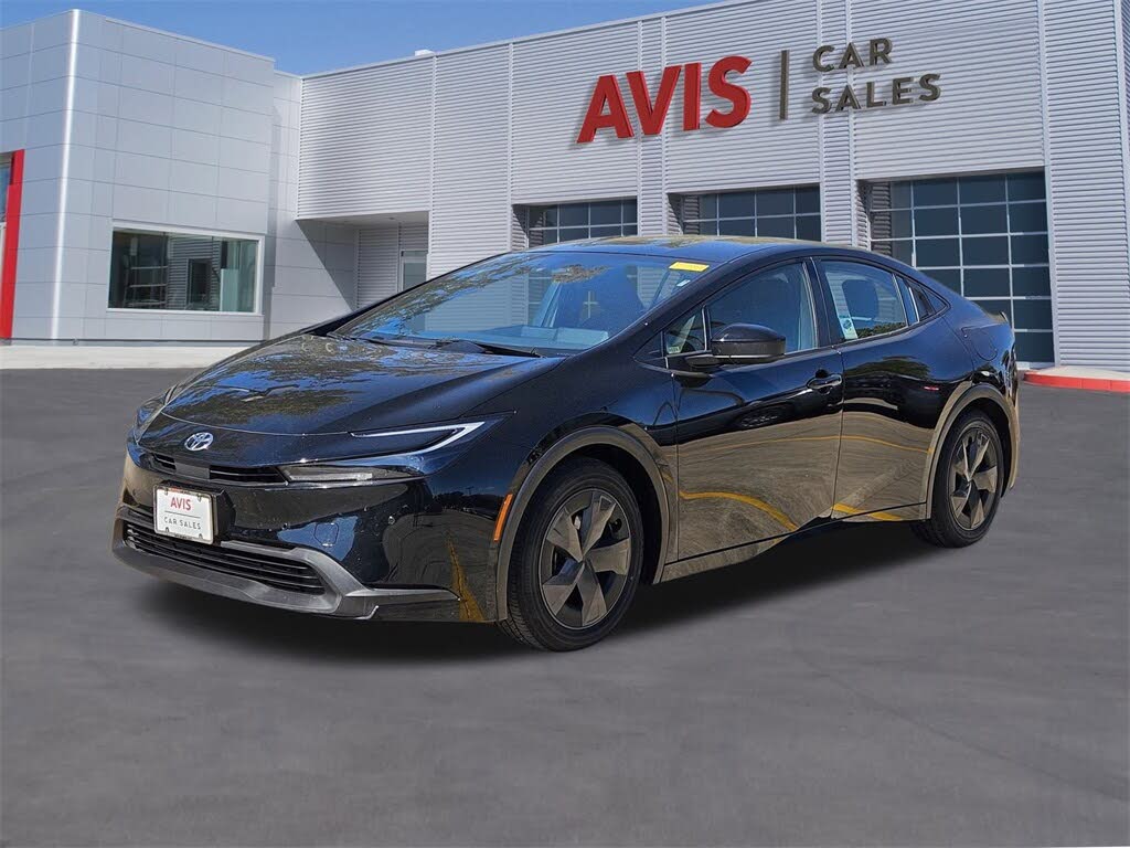 2025 Toyota Prius LE FWD