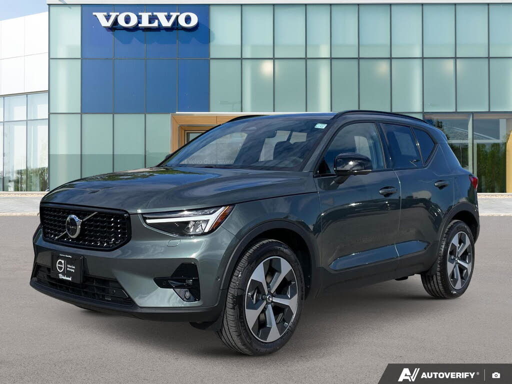 2026 Volvo XC40 B5 Plus AWD