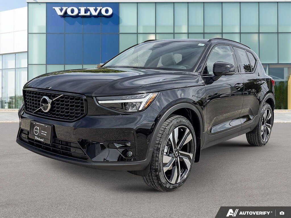 2026 Volvo XC40 B5 Plus AWD
