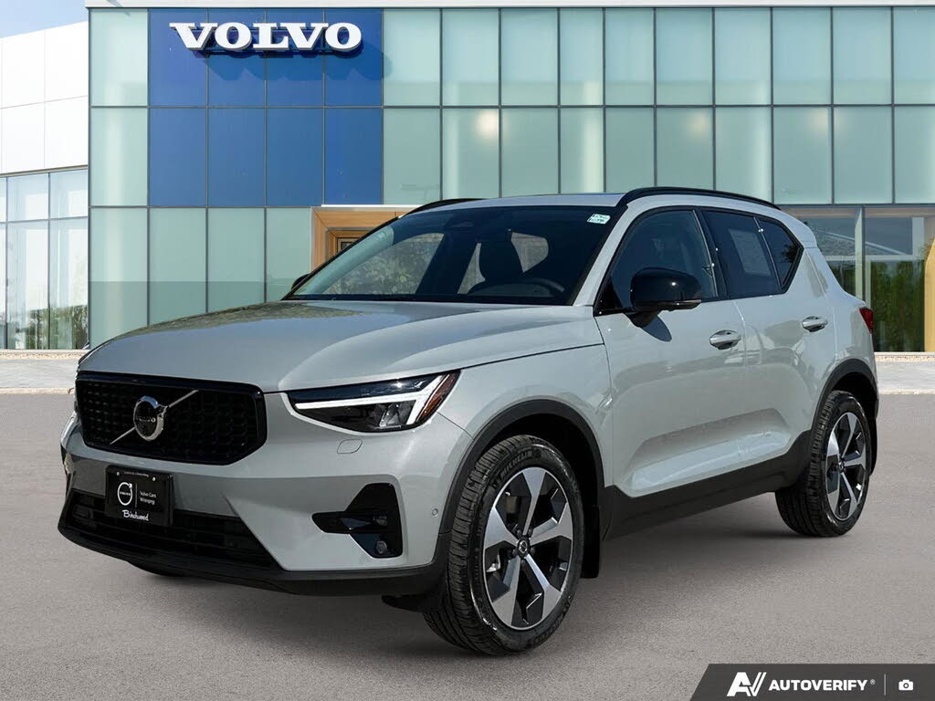 2026 Volvo XC40 B5 Plus AWD