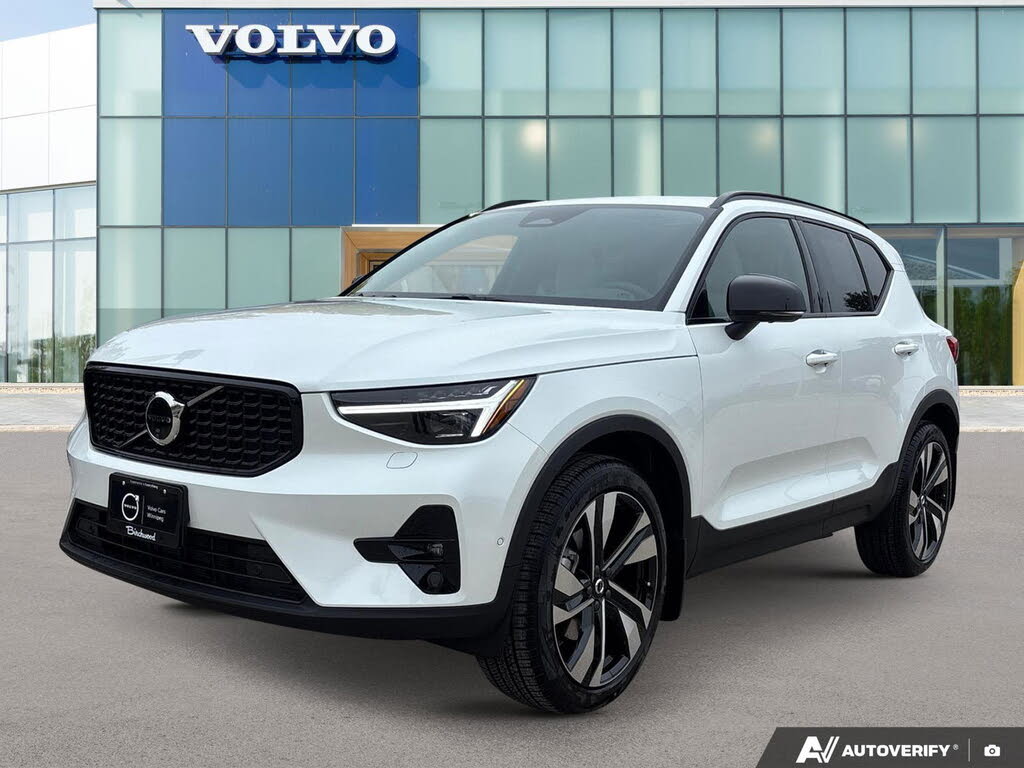 2026 Volvo XC40 B5 Ultra AWD
