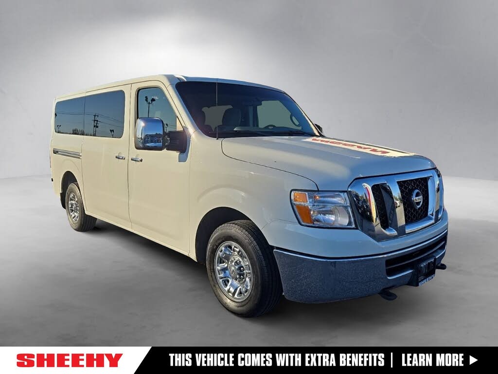 2014 Nissan NV Passenger 3500 HD SV V8