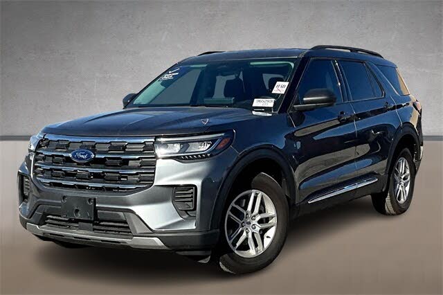 2025 Ford Explorer Active AWD