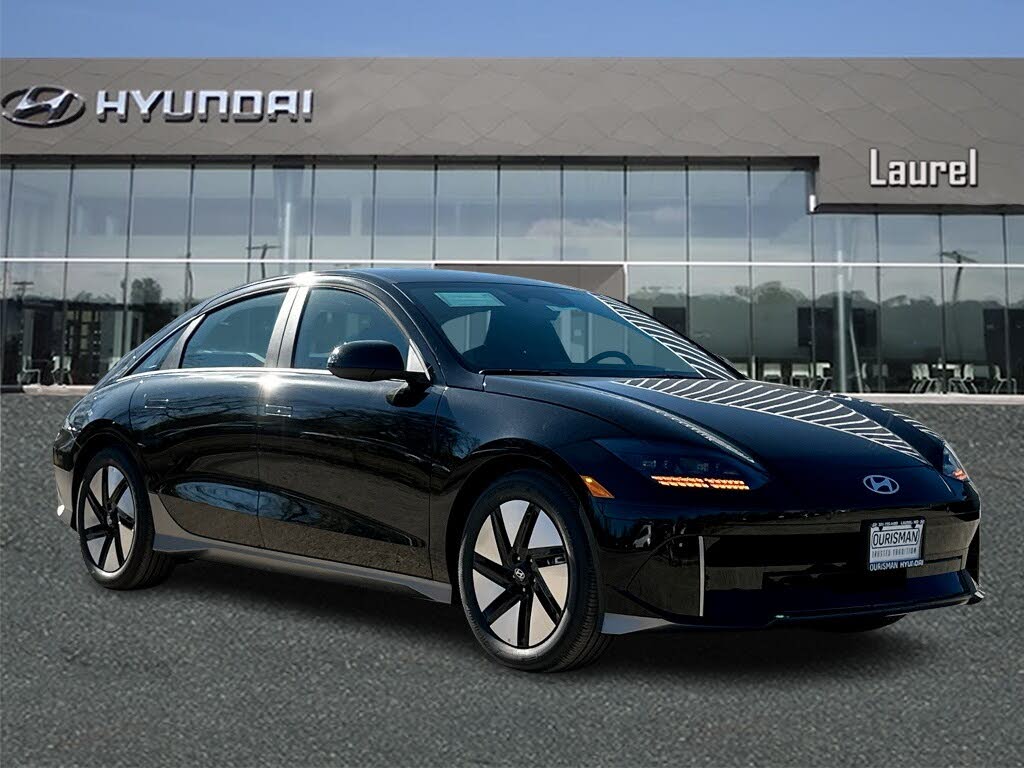 2025 Hyundai Ioniq 6 SE RWD