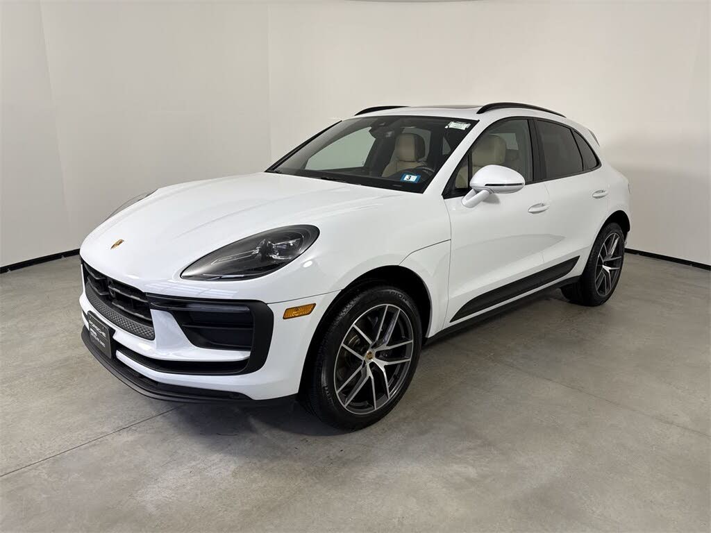 2025 Porsche Macan AWD