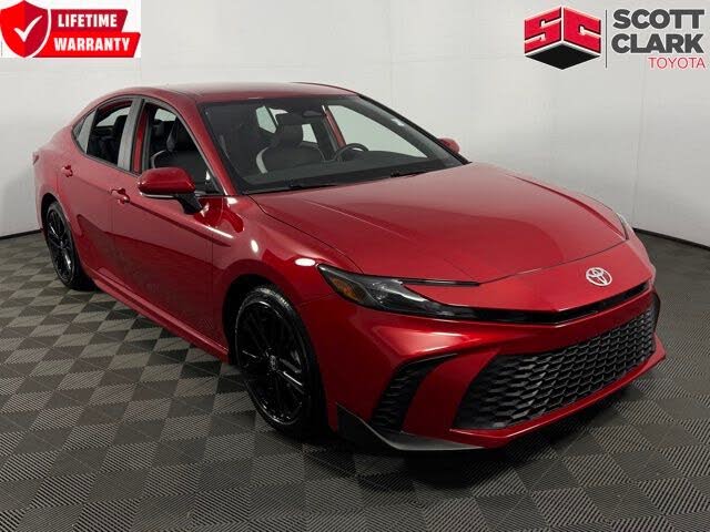 2025 Toyota Camry SE FWD