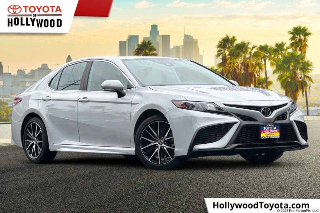 2023 Toyota Camry SE FWD