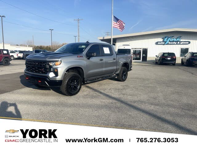 2025 Chevrolet Silverado 1500 Custom Trail Boss Crew Cab 4WD