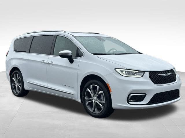 2026 Chrysler Pacifica Pinnacle AWD