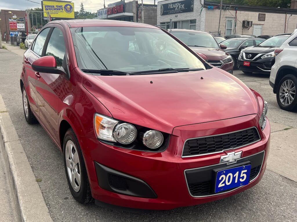 2015 Chevrolet Sonic LT Sedan FWD