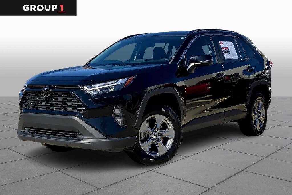 2023 Toyota RAV4 XLE FWD