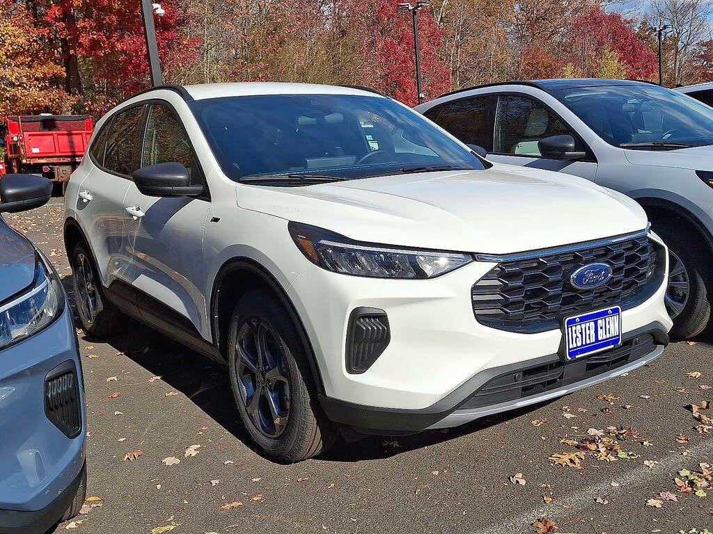 2026 Ford Escape ST-Line AWD
