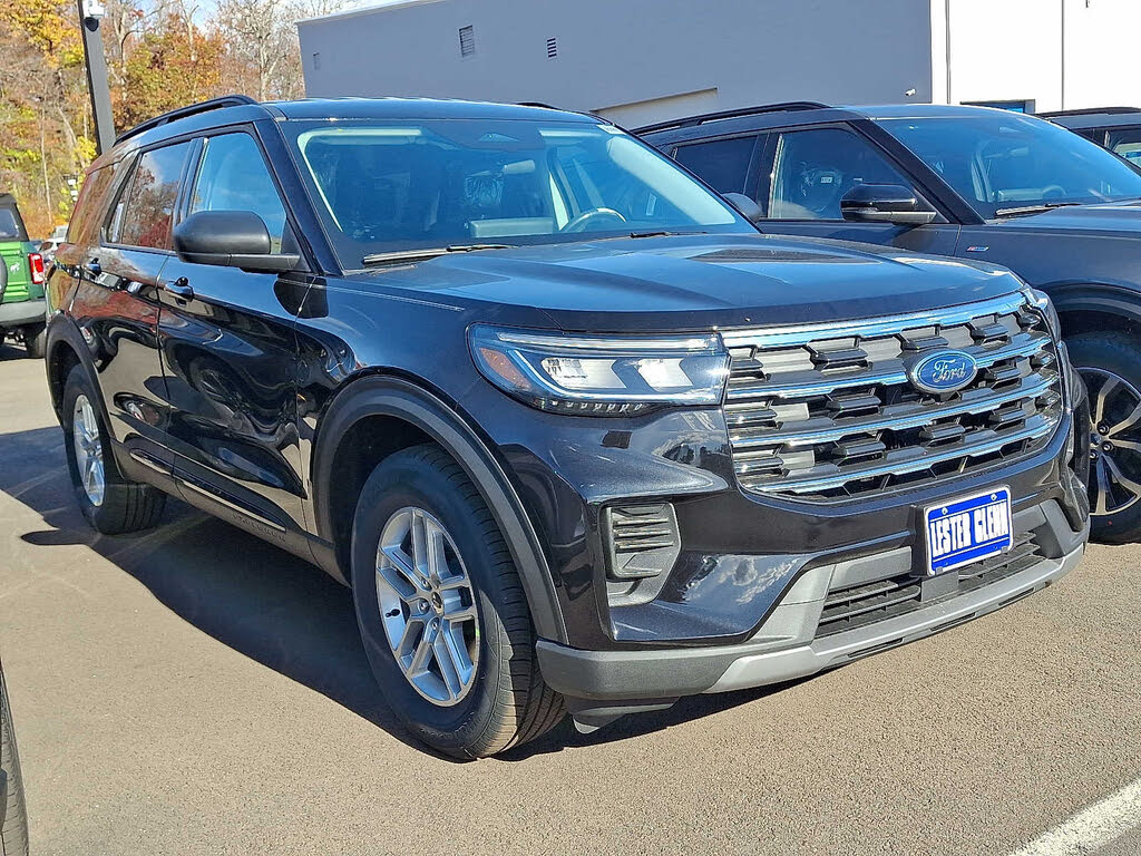 2026 Ford Explorer Active AWD