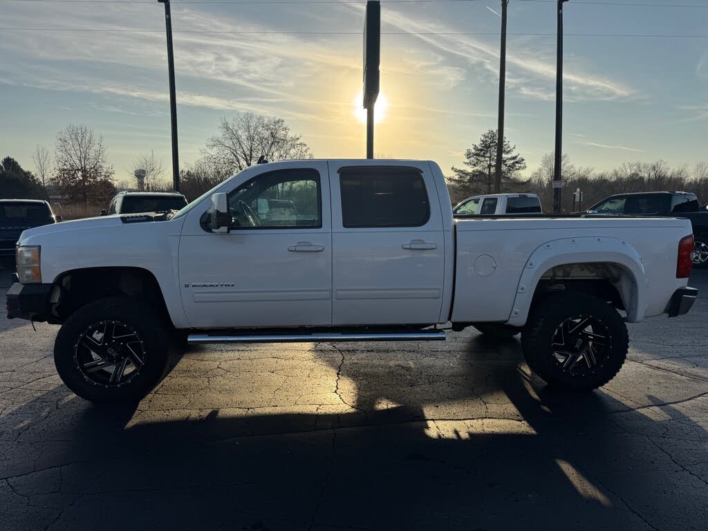 2009 Chevrolet Silverado 2500HD LTZ Crew Cab 4WD