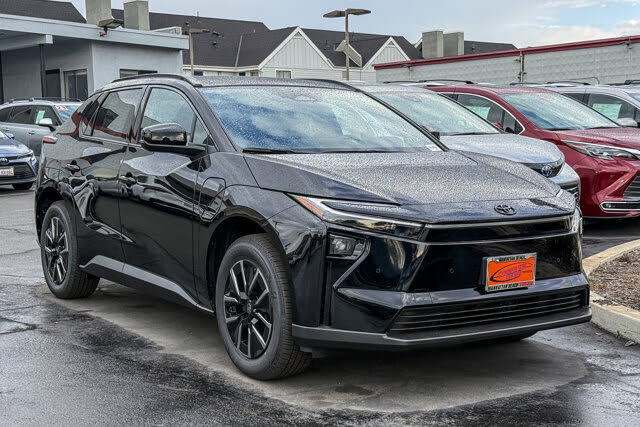 2026 Toyota bZ XLE Plus FWD