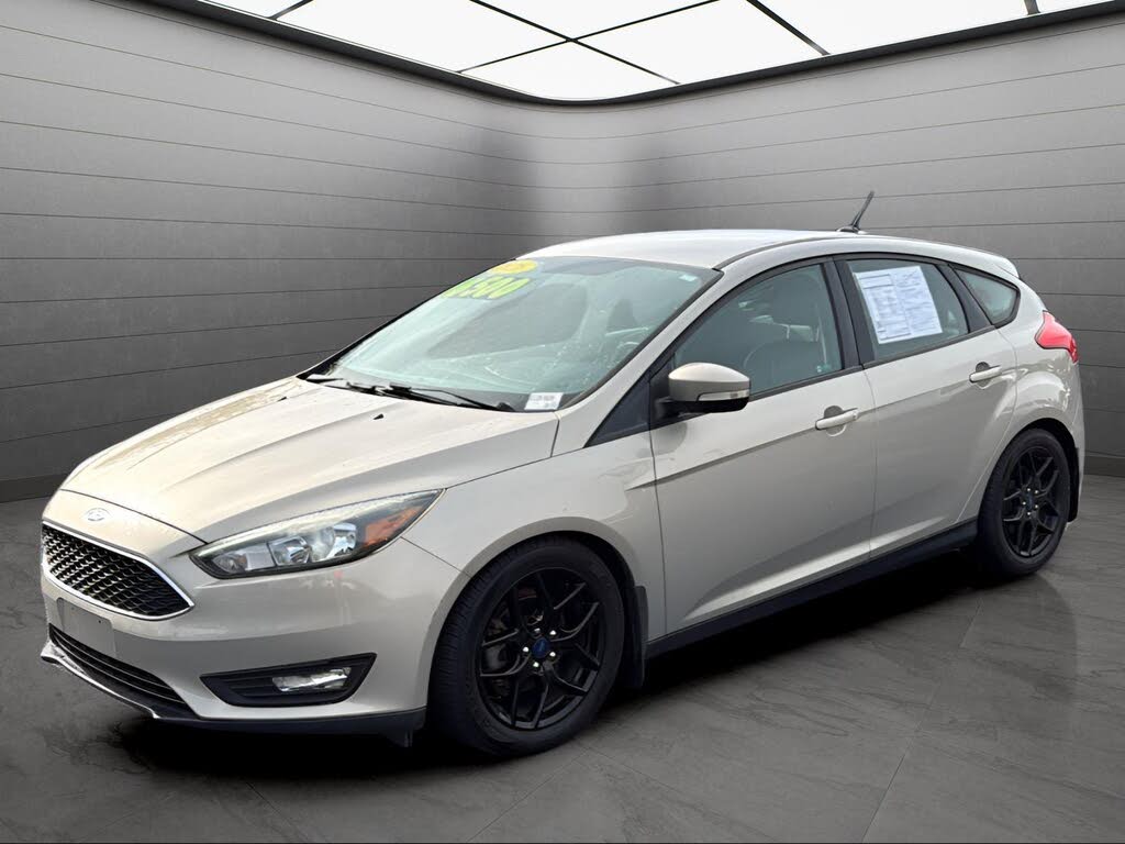 2016 Ford Focus SE Hatchback