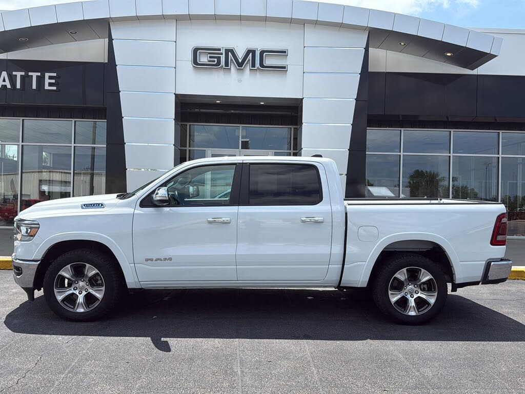 2022 RAM 1500 Laramie Crew Cab 4WD