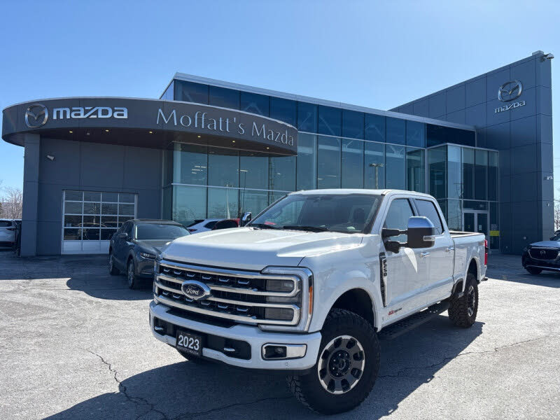 Ford F-250 Super Duty Platinum Crew Cab 4WD 2023