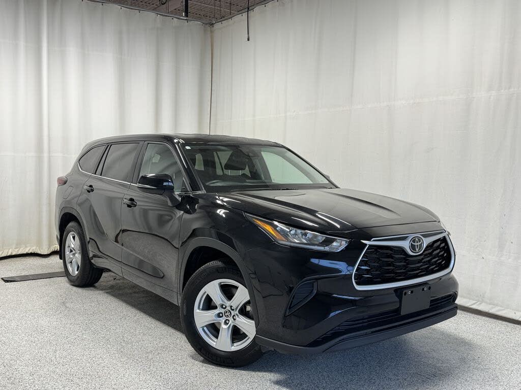 2024 Toyota Highlander LE AWD