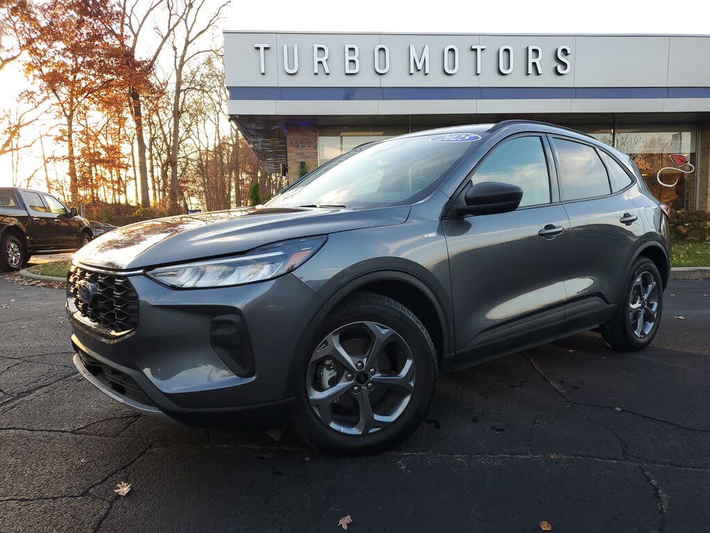 2025 Ford Escape ST-Line FWD