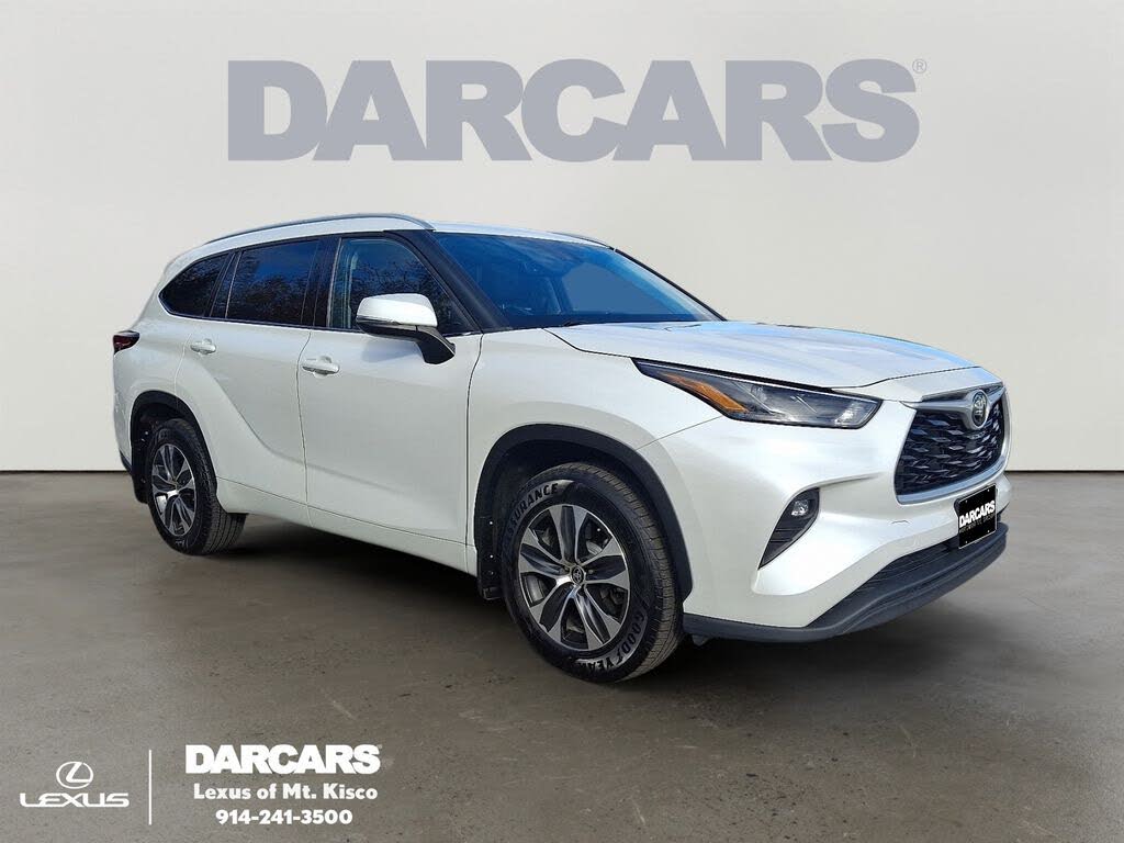 2022 Toyota Highlander XLE AWD