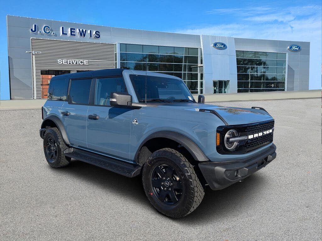 2025 Ford Bronco Outer Banks 4-Door 4WD