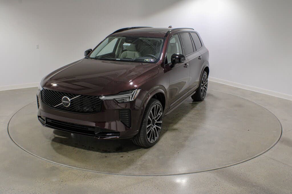 2026 Volvo XC90 B6 Ultra Dark 7-Passenger AWD