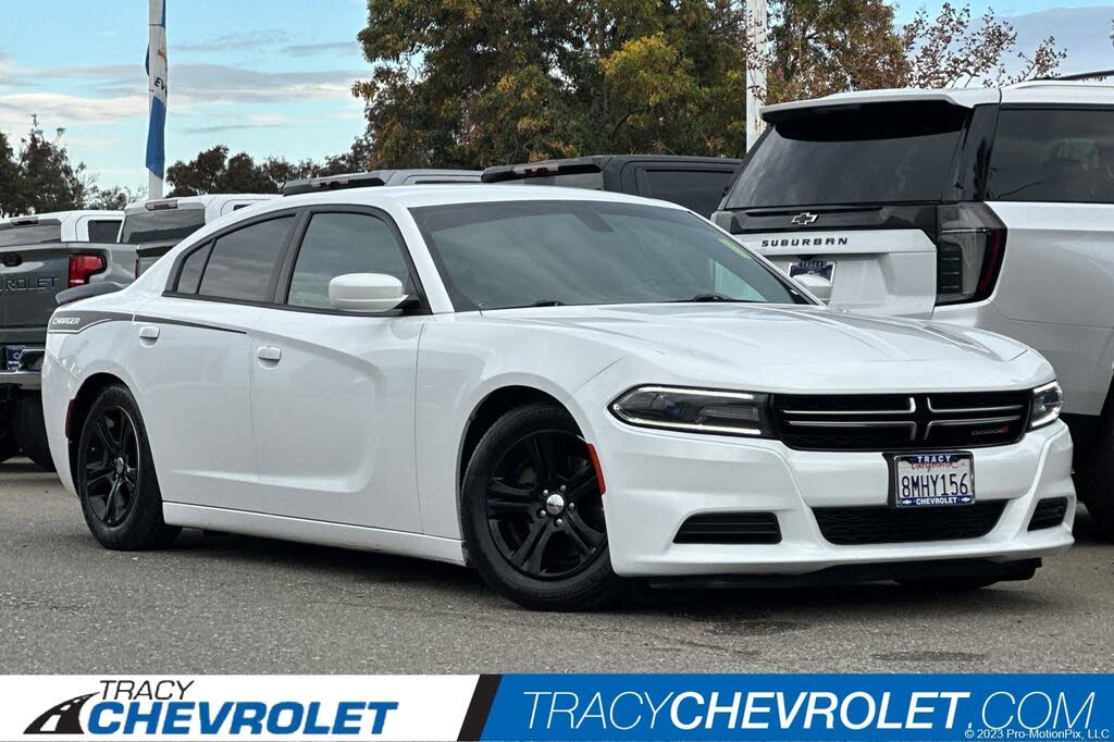 2017 Dodge Charger SE RWD