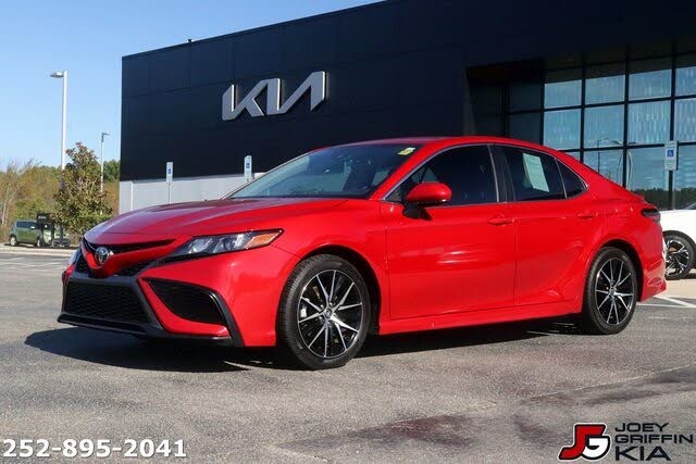 2021 Toyota Camry SE FWD