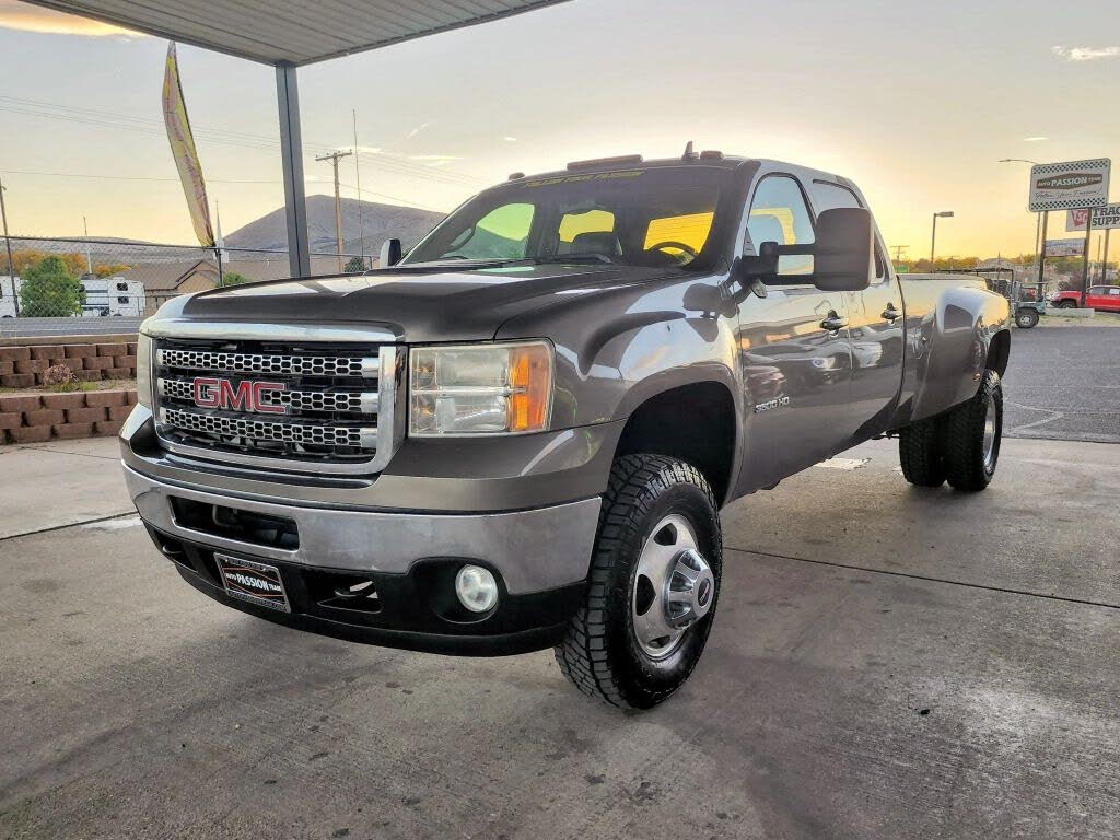 2013 GMC Sierra 3500HD SLT Crew Cab 4WD