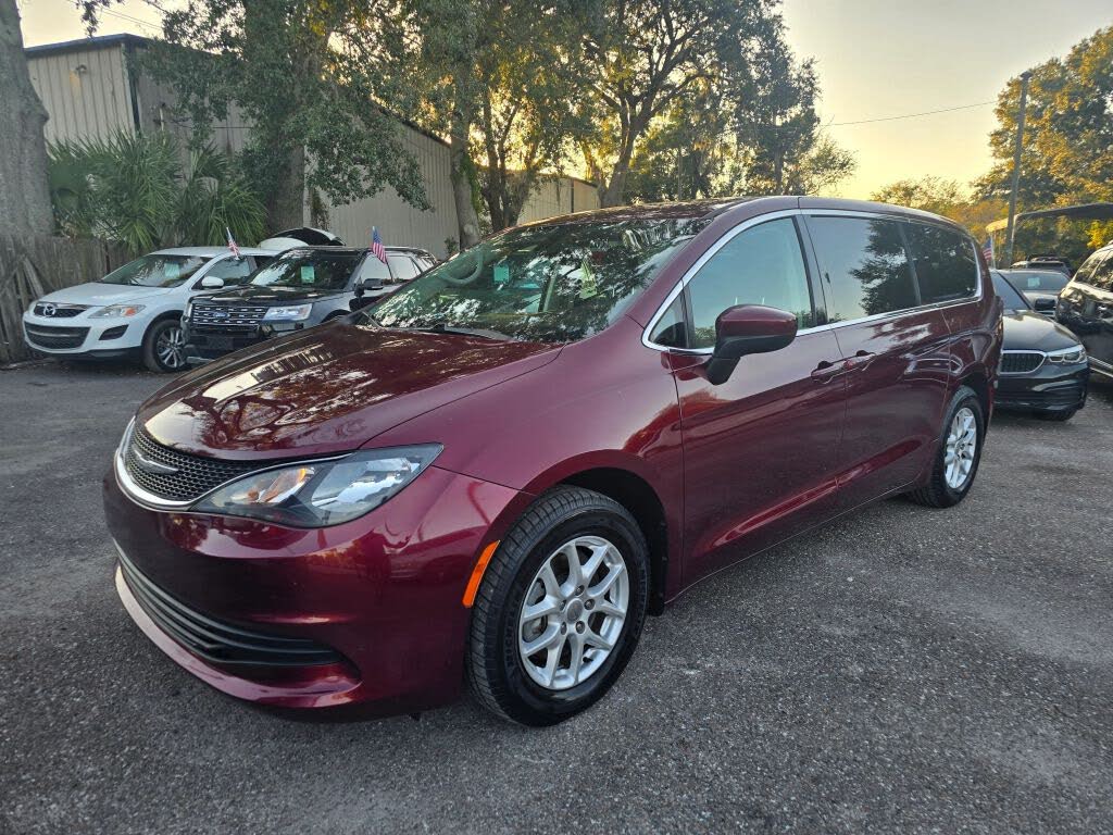2017 Chrysler Pacifica Touring FWD