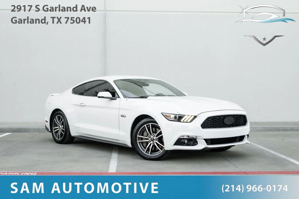 2017 Ford Mustang GT Premium Coupe RWD